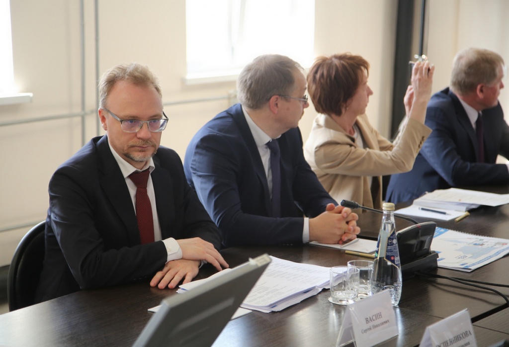 13.05.21-1.JPG